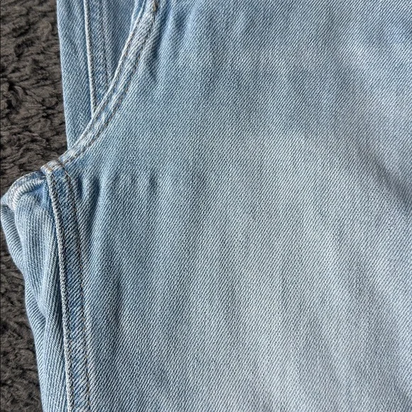 Old Navy distressed flares, high rise, light wash, size 4 - Picture 6 of 6